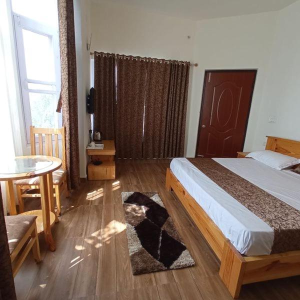 Hotel Aaryam, Mukteshwar Exterior foto